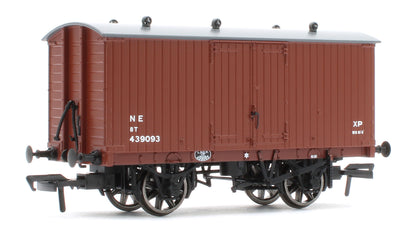 930010 GNR 8 Ton Van - NE (post-36) No.439093
