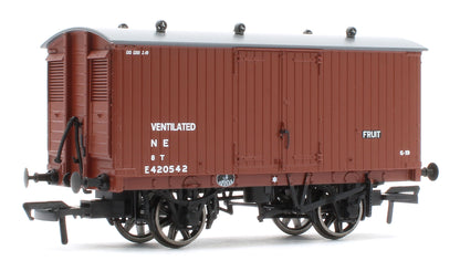 930013 GNR 8 Ton Van - BR No.E420542