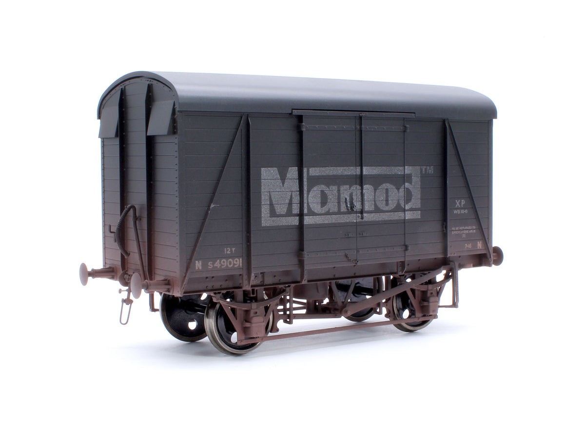 Southern Railway 12T Van Mamod - Weathered
