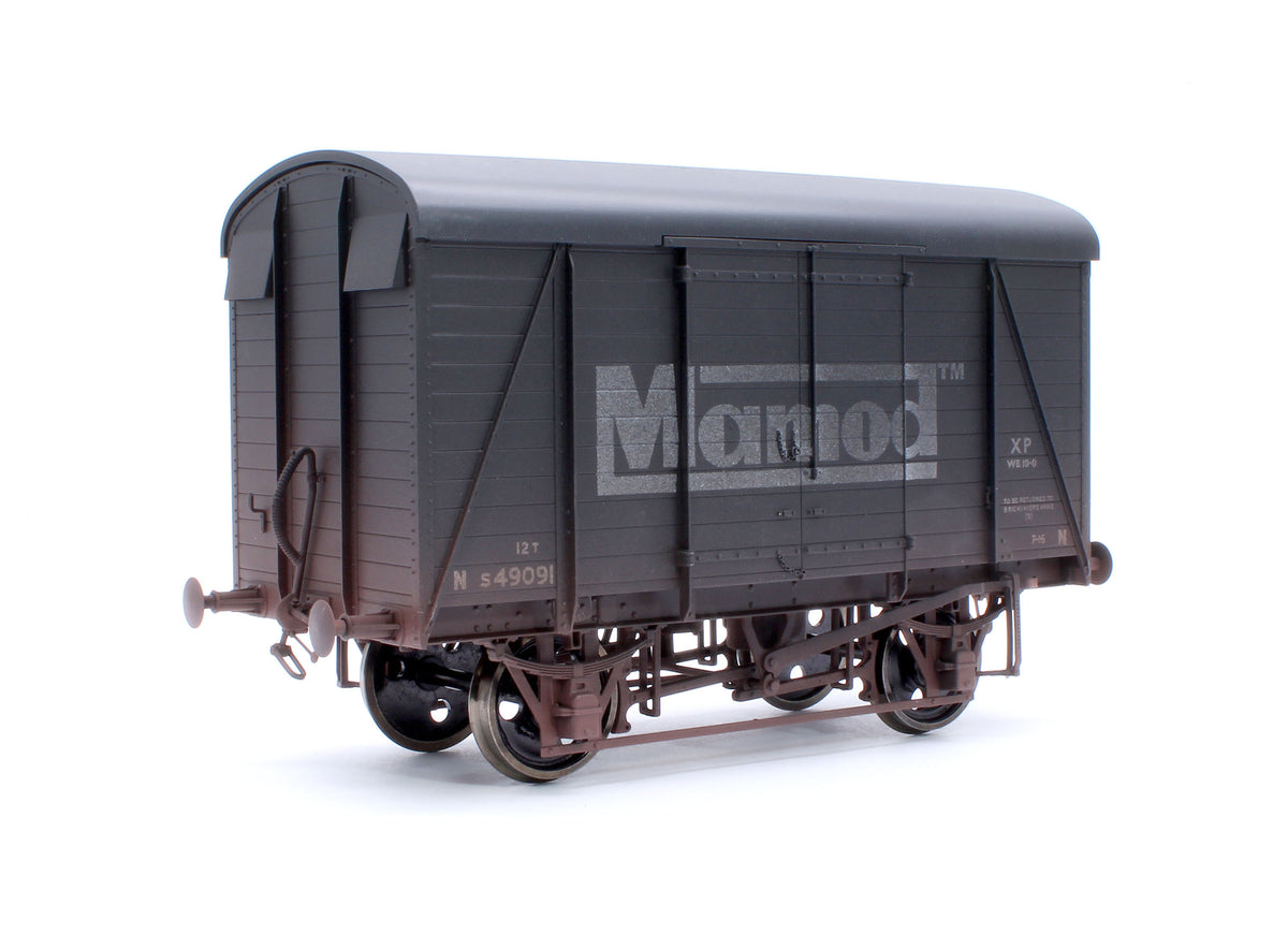 Southern Railway 12T Van Mamod - Weathered