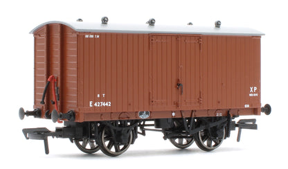 930014 GNR 8 Ton Van - BR No.E427442