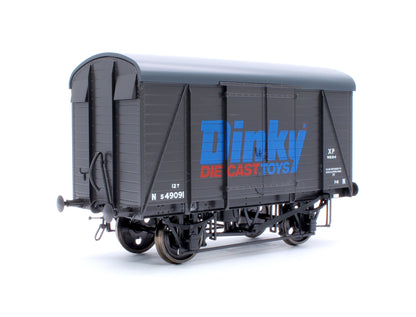 Southern Railway 12T Van Dinky