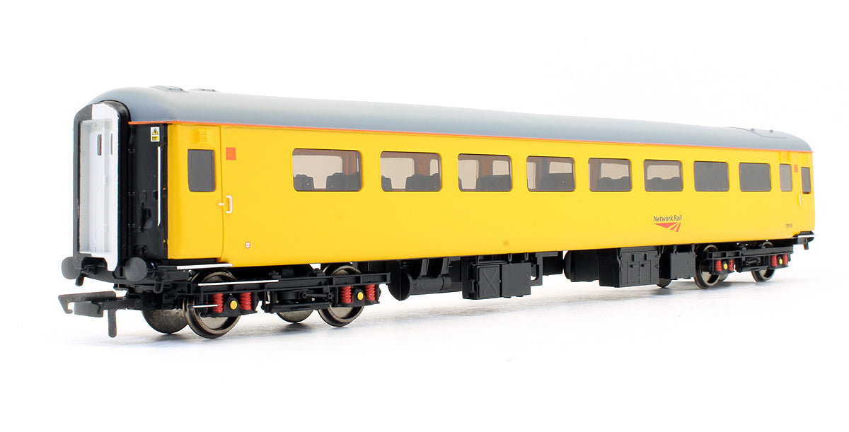 Pre-Owned R4946 Network Rail MK2F 2nd Brake Force Runner '72616'