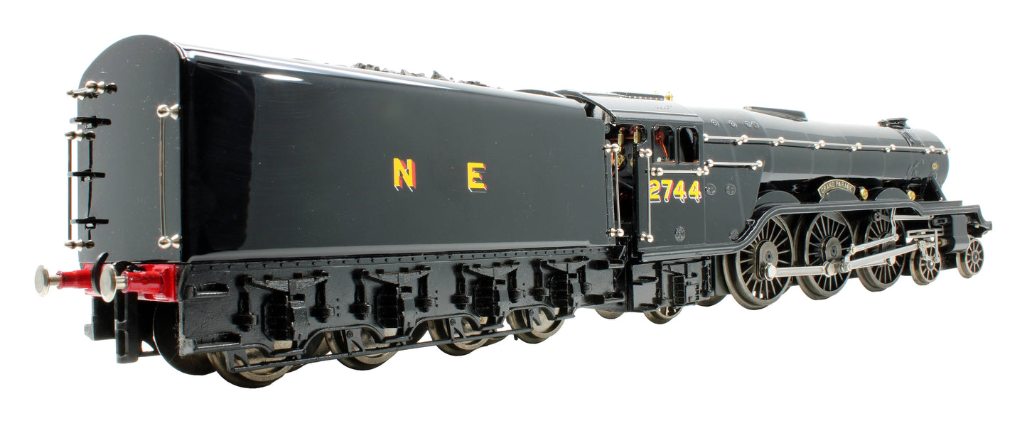 Pre-Owned E6 NE Black Class A3 4-6-2 Tender 2744 'Grand Parade' Steam Locomotive