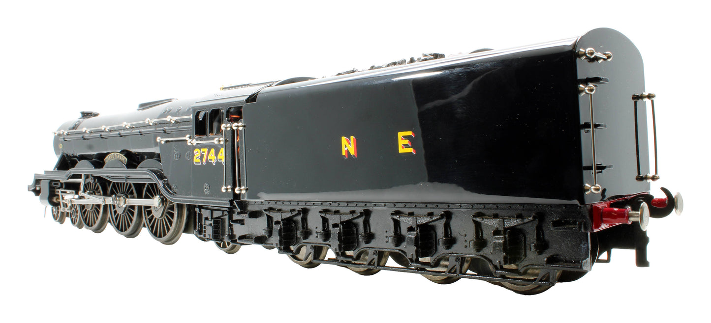 Pre-Owned E6 NE Black Class A3 4-6-2 Tender 2744 'Grand Parade' Steam Locomotive