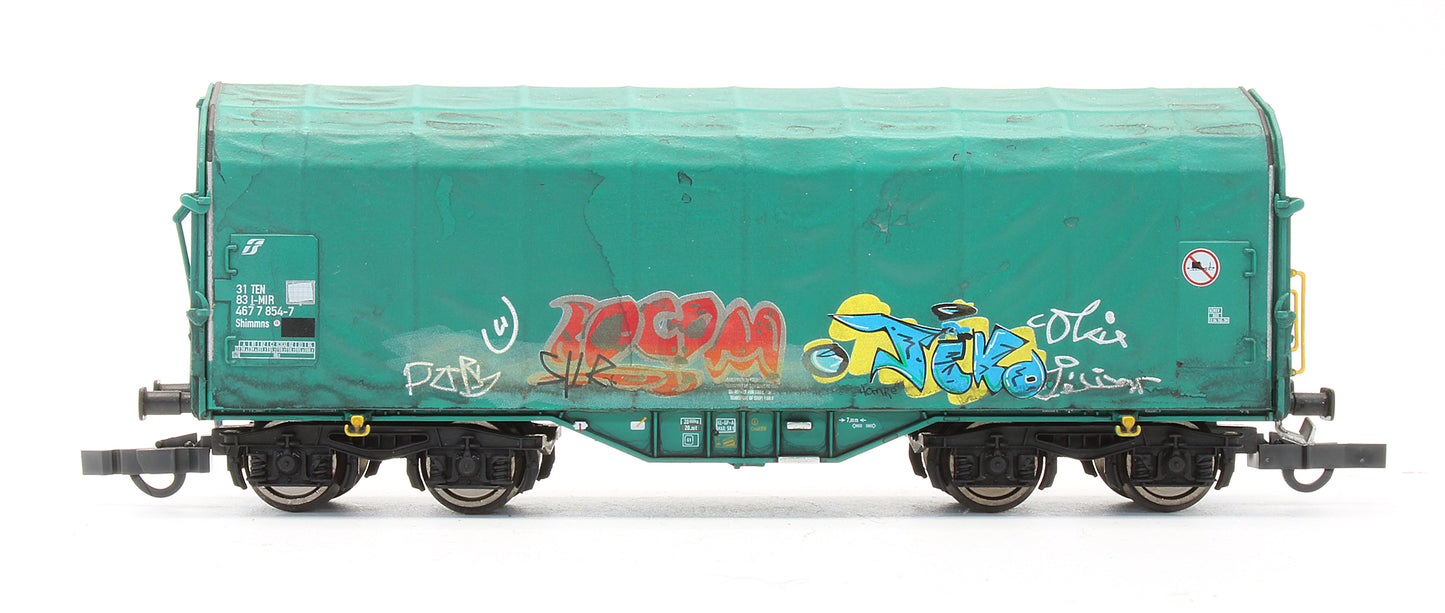 Pre-Owned Set Of 2 Tarpaulin Wagons With Graffiti