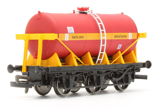 4F-031-152 6 Wheel Milk Tanker Satlink - Weathered