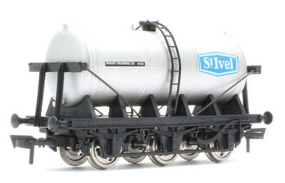 4F-031-143 6 Wheel Milk Tanker St Ivel