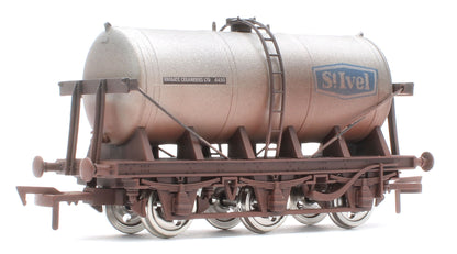 4F-031-144 6 Wheel Milk Tanker St Ivel - Weathered