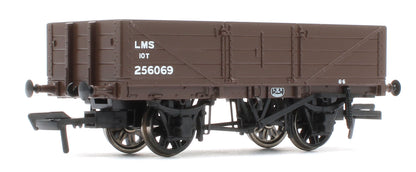 950016 LNWR D90 4-Plank Open LMS Bauxite (post-1936) No.256069
