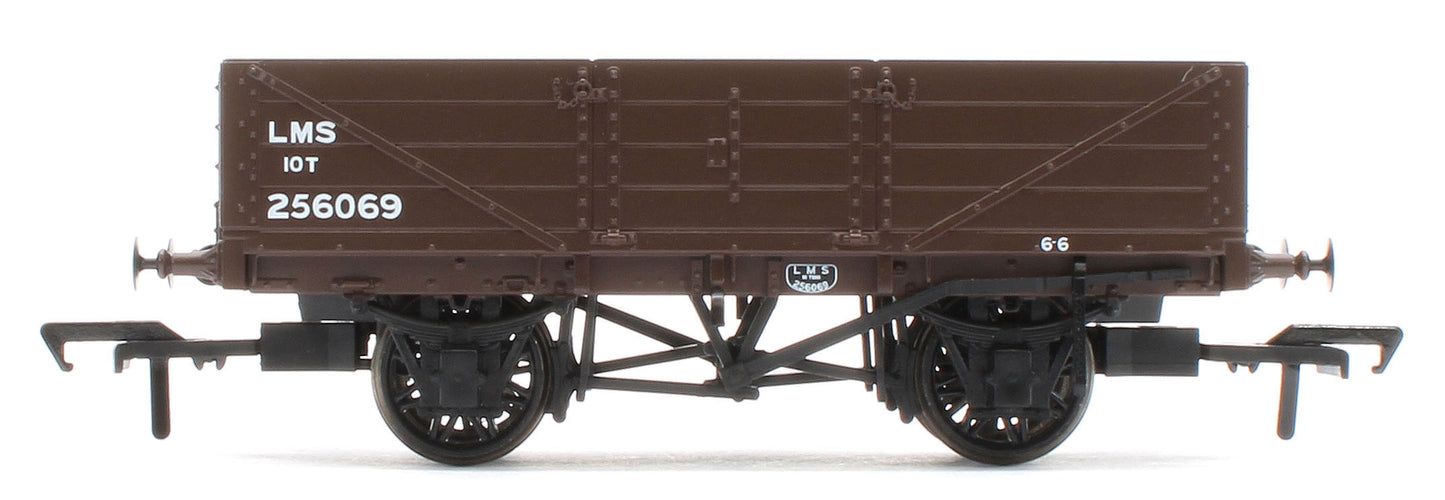 950016 LNWR D90 4-Plank Open LMS Bauxite (post-1936) No.256069