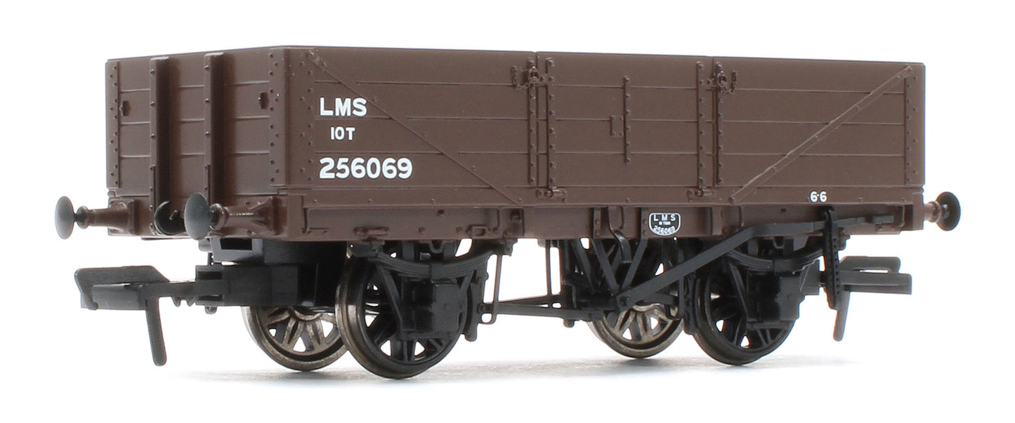 950016 LNWR D90 4-Plank Open LMS Bauxite (post-1936) No.256069