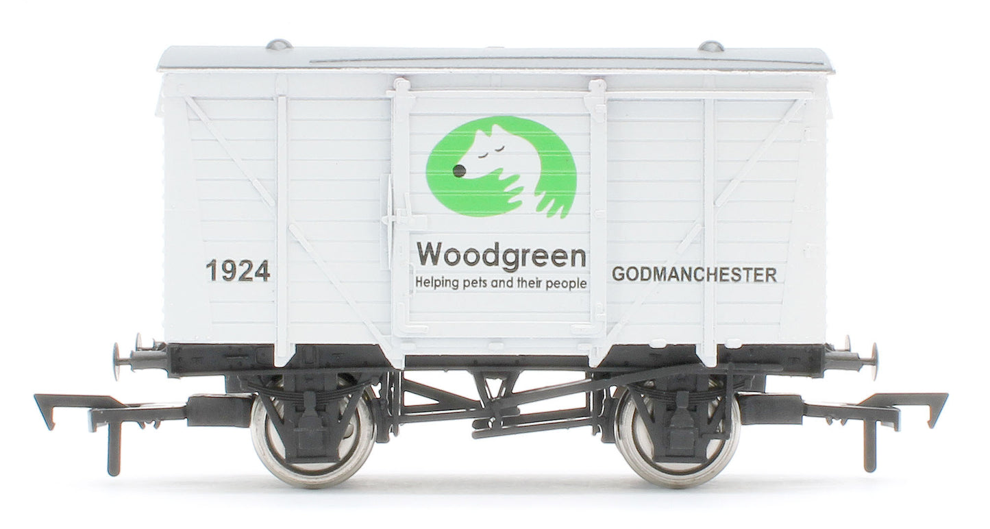 4F-011-188 Ventilated Van Woodgreen Animal Charity