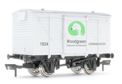 4F-011-188 Ventilated Van Woodgreen Animal Charity