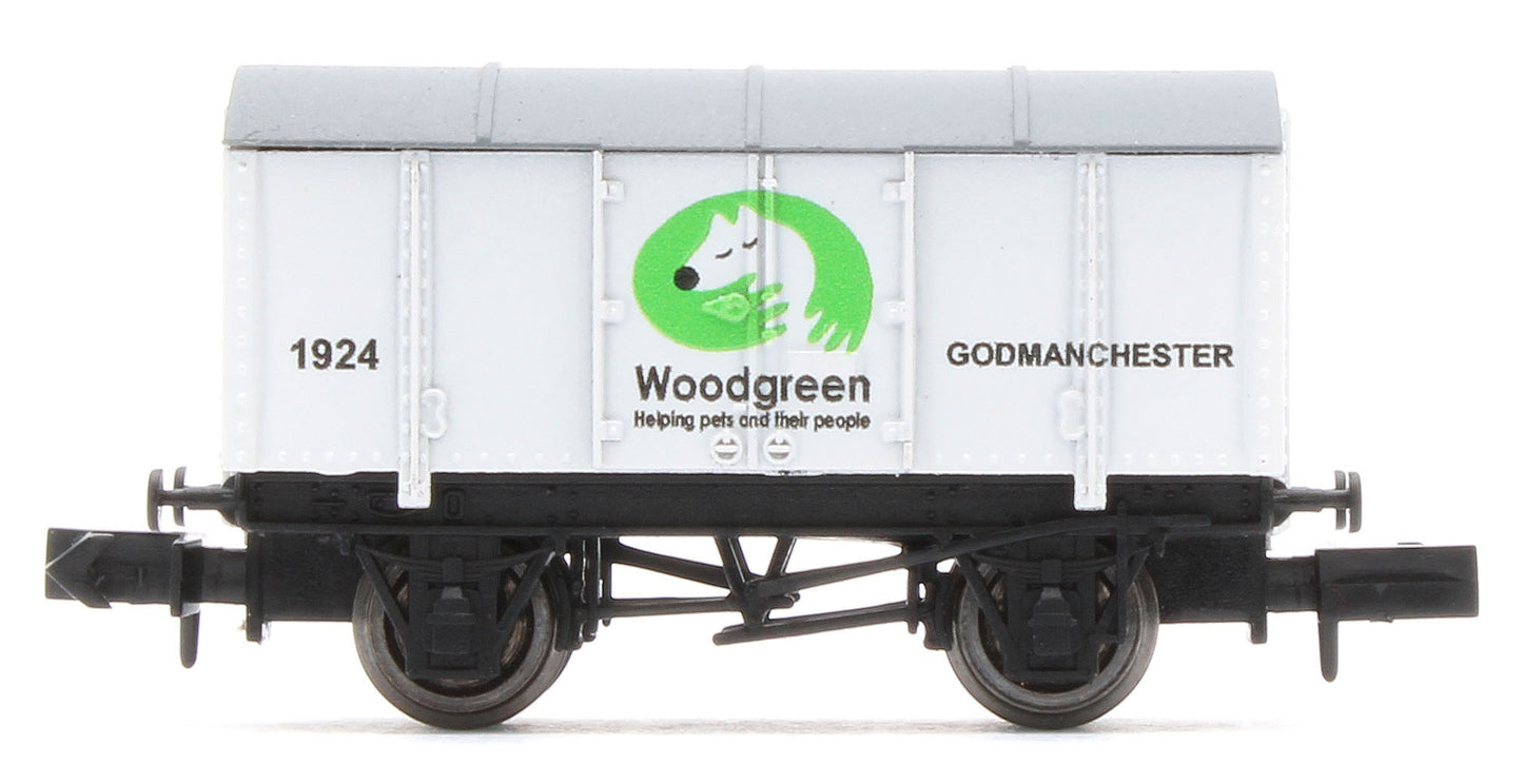 2F-013-123 Gunpowder Van Woodgreen Animal Charity
