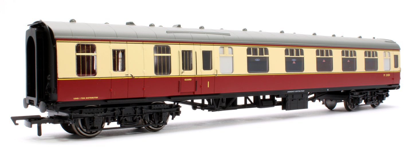 Pre-Owned R40215 Mk1 BCK Coach BR Crimson & Cream M21034