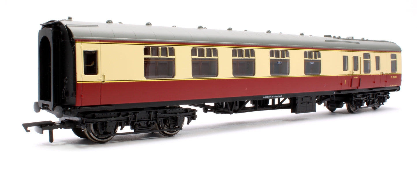 Pre-Owned R40215 Mk1 BCK Coach BR Crimson & Cream M21034