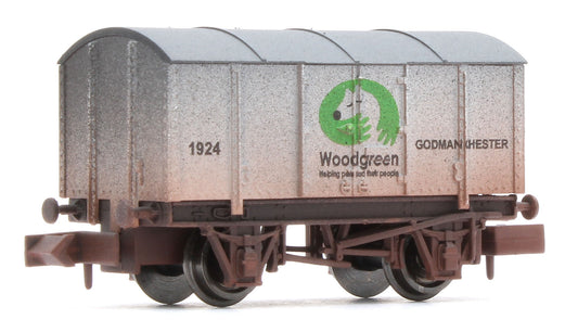 2F-013-124 Gunpowder Van Woodgreen Animal Charity - Weathered