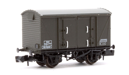 Set of 3 BR 12T Vanwide Ventilated Vans, BR Departmental Olive Green VQV