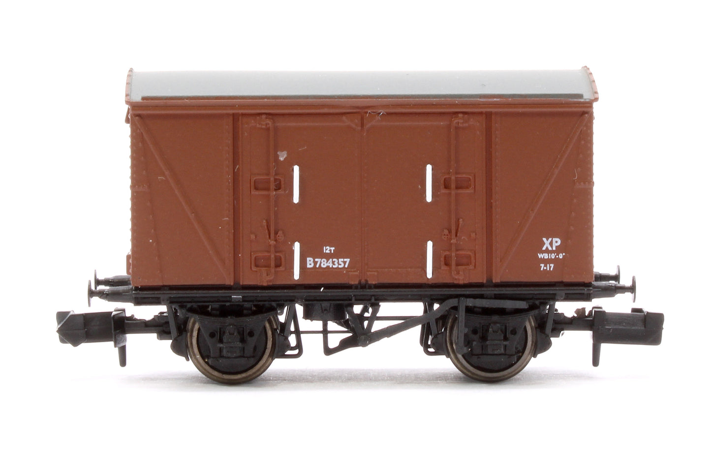 Set of 3 BR 12T Vanwide Ventilated Vans, BR Bauxite (Early)