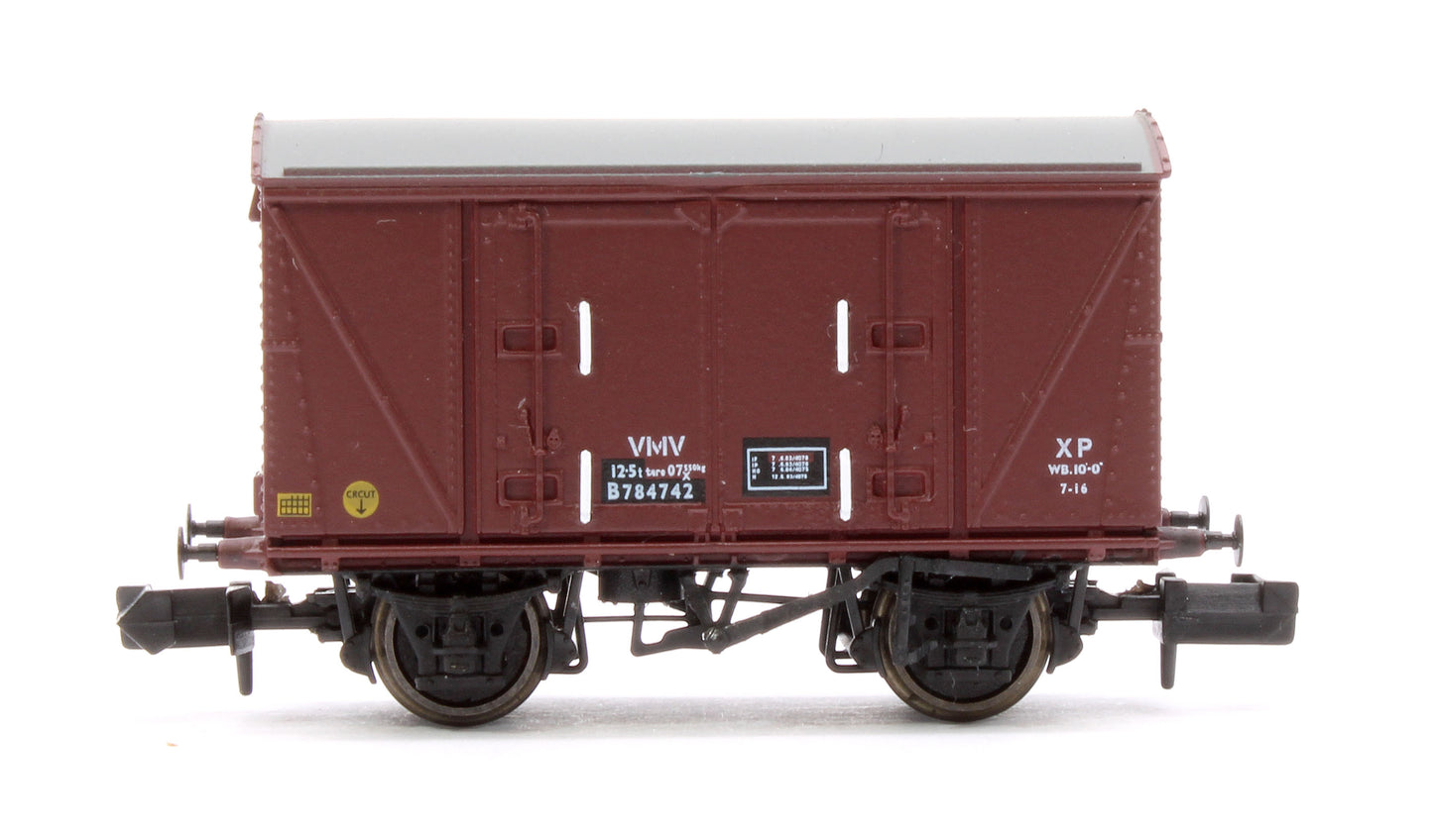 Set of 3 BR 12T Vanwide Ventilated Vans, BR Freight Brown VMV XP