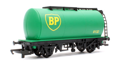 Pre-Owned R6481 Set Of 3 Assorted  Tank Wagons 'Esso', BP' & 'Amoco'