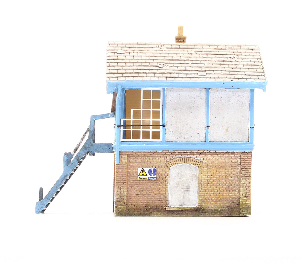 Pre-Owned 44-082 Derelict Signal Box