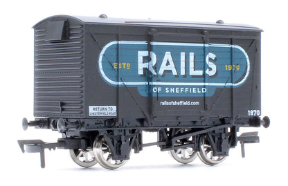 4F-RAILS-26 Rails of Sheffield Black Vent Van