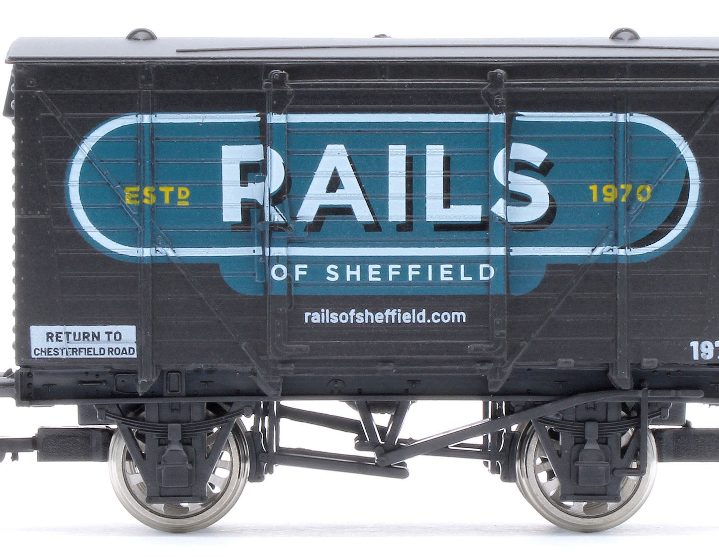 4F-RAILS-26 Rails of Sheffield Black Vent Van