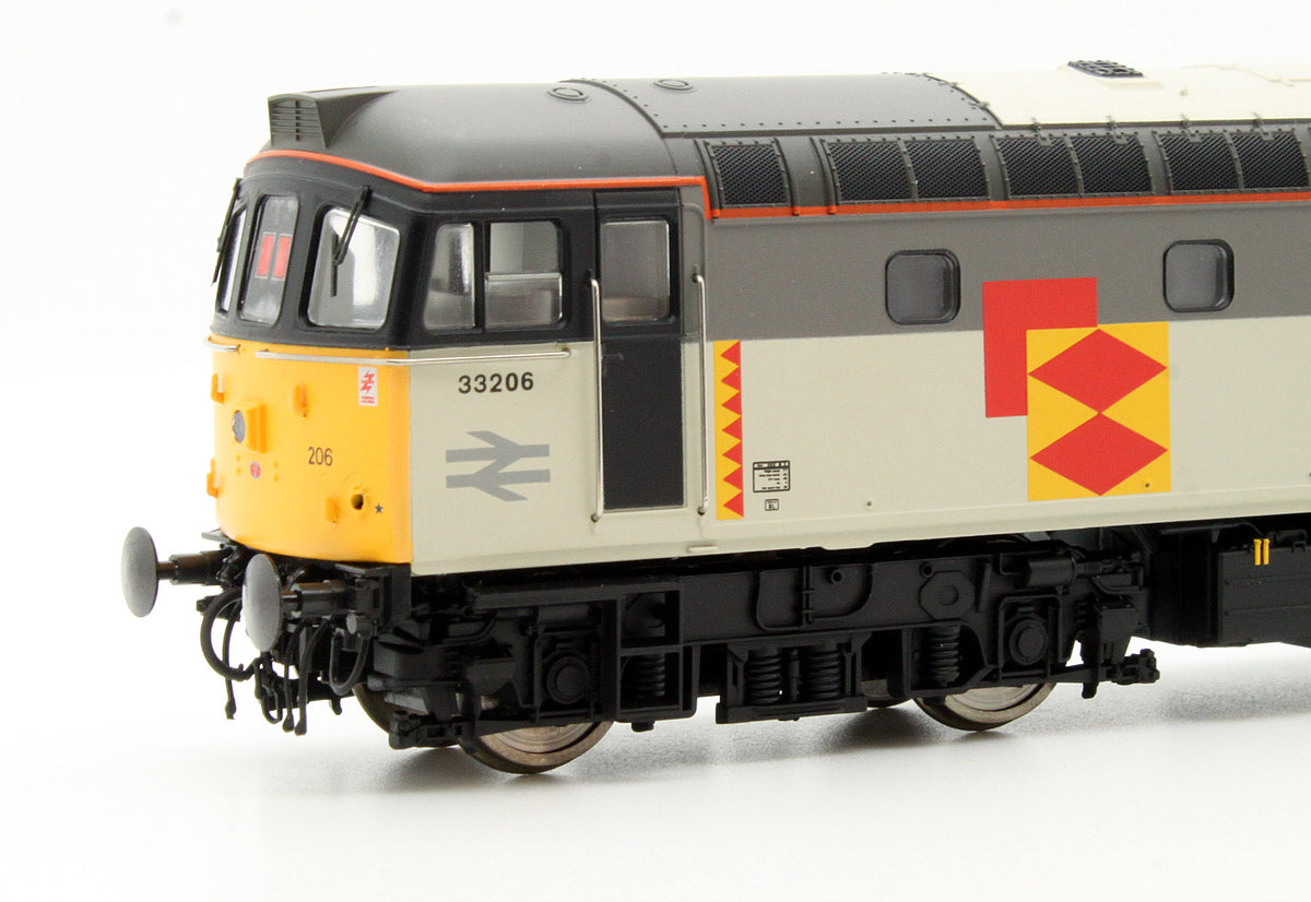 3337 Pre-Owned Class 33/2 33206 In Railfreight Distribution Sector Livery