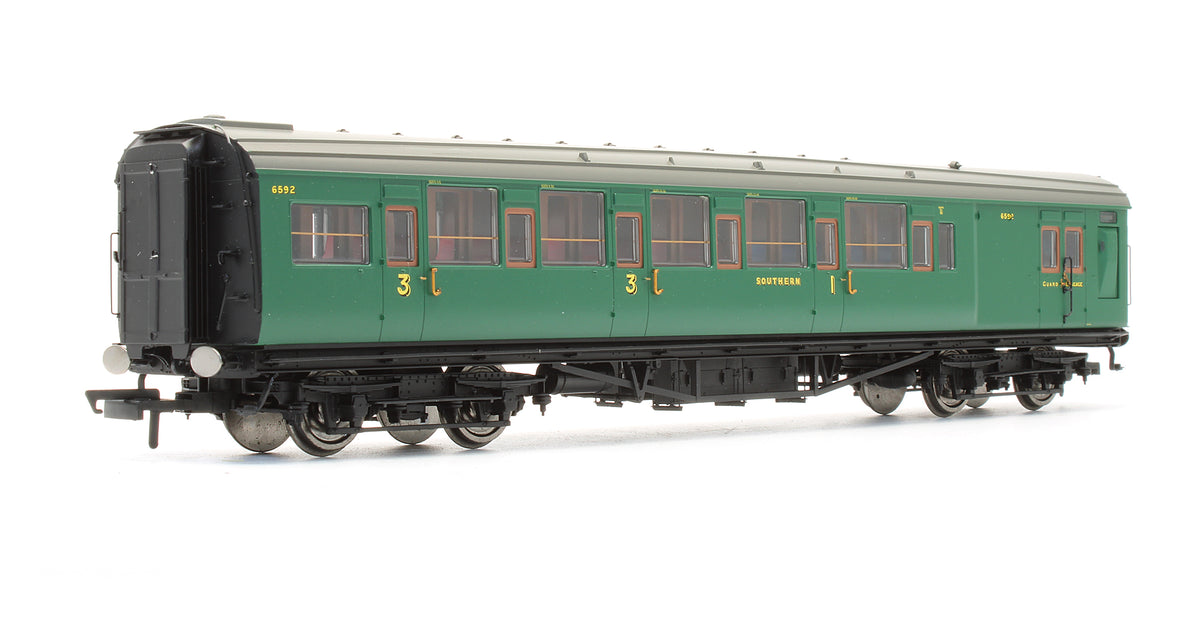Pre-Owned SR Maunsell Brake Composite Coach '6592'