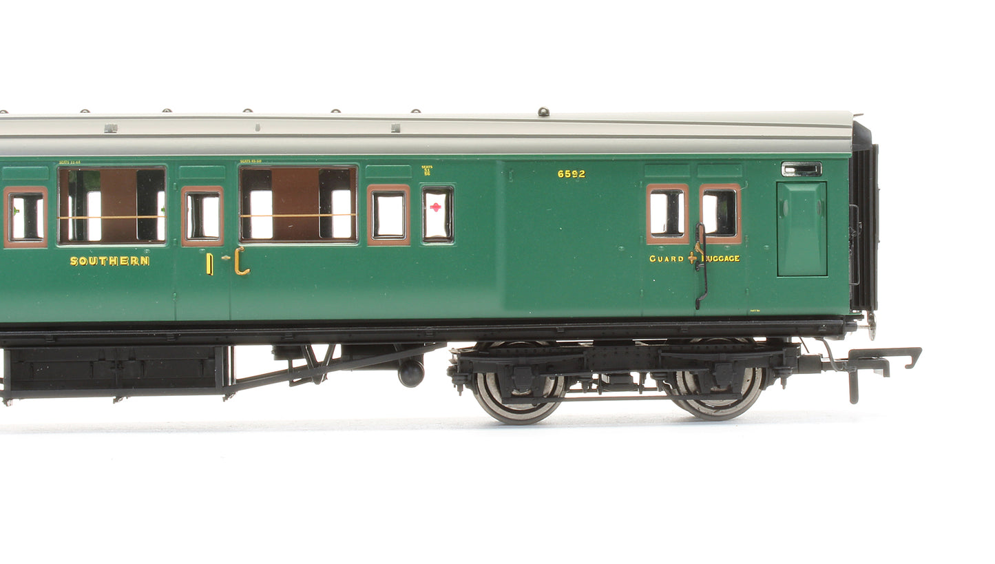 Pre-Owned SR Maunsell Brake Composite Coach '6592'