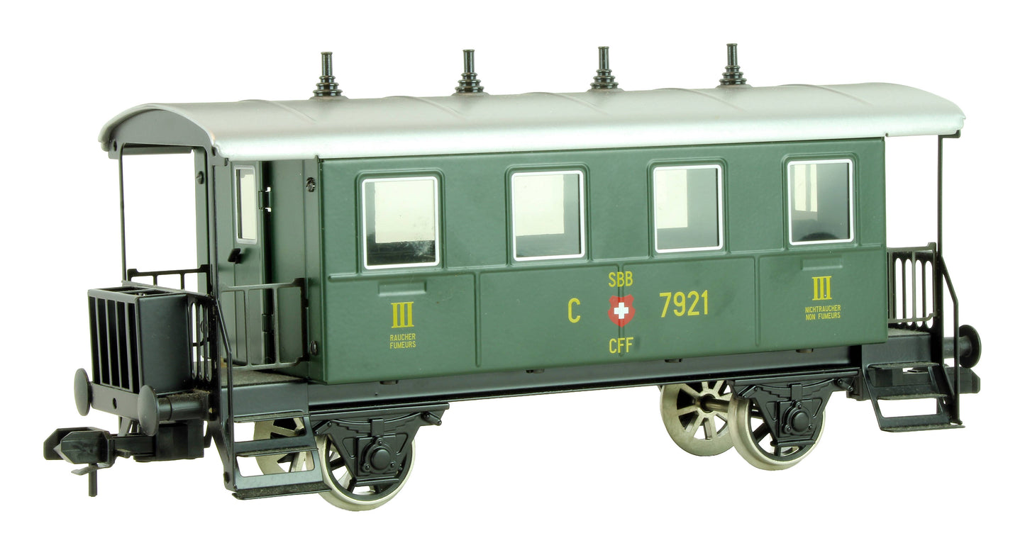 Marklin 54106 Maxi Class E 3/3 8433 Steam Loco Passenger Ski Set *DCC Sound*
