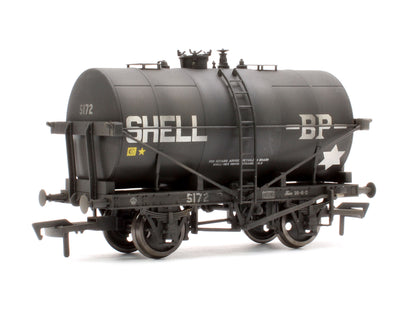 Pre-Owned 14T Tank Wagon Class B Shell - BP Black 5172 - Weathered