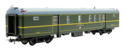 Pre-Owned DGDC 2031 RENFE Yellow 'Correos' Postal Van