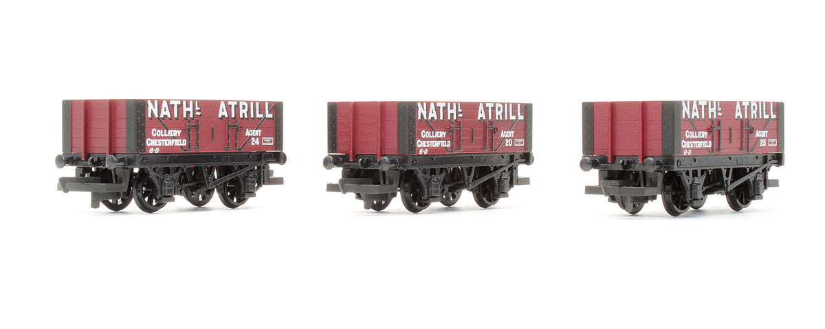Pre-Owned Set Of 3 'Nathanial Atrill' 5 Plank Wagons
