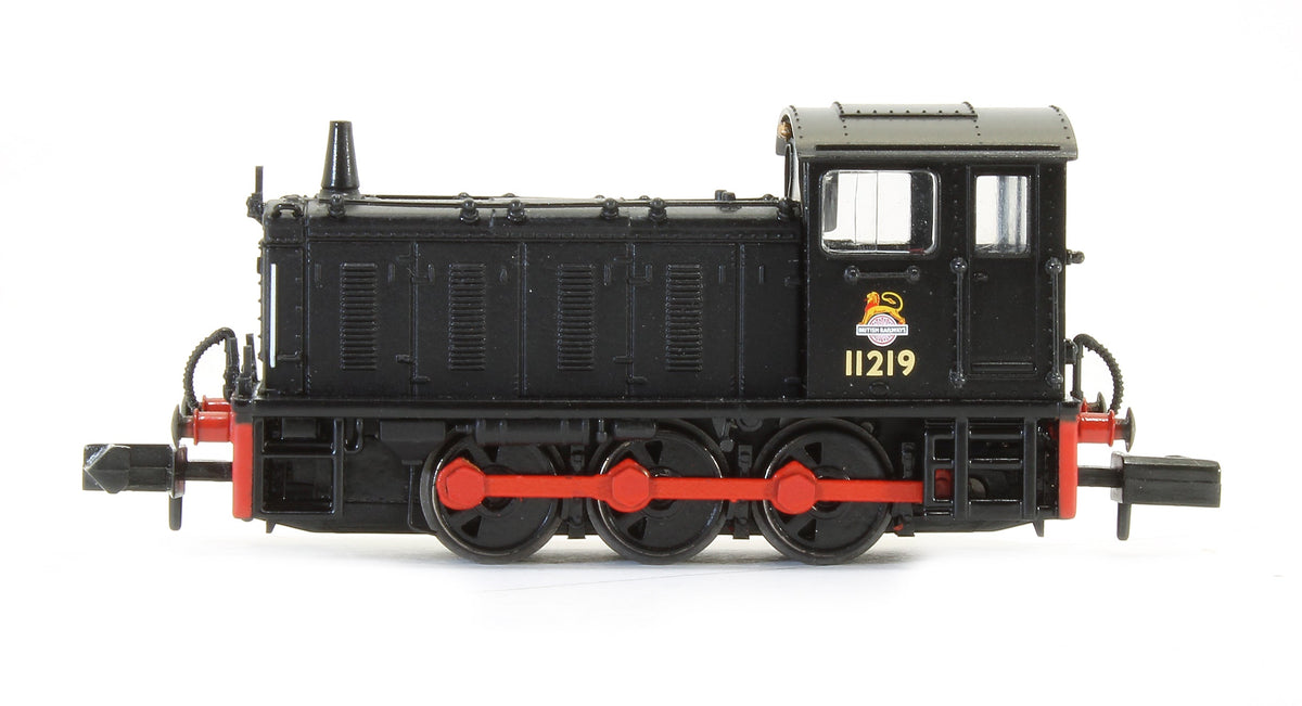 Pre-Owned Class 04 11219 BR Black (Early Emblem) Diesel Shunter - DCC Fitted
