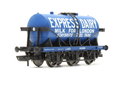 Pre-Owned R6884 Set Of 3 Six Wheel Milk Tank Wagons 'Express Dairy'