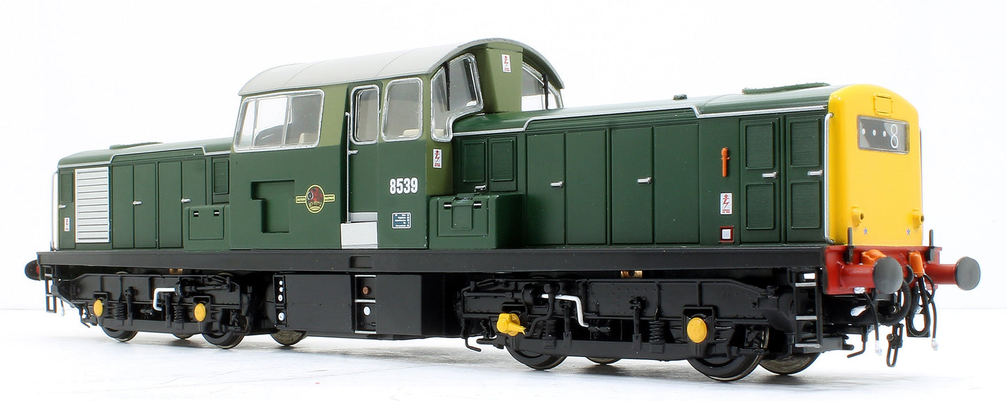 Pre-Owned Class 17 Clayton BR Two Tone Green D8539 Diesel Locomotive