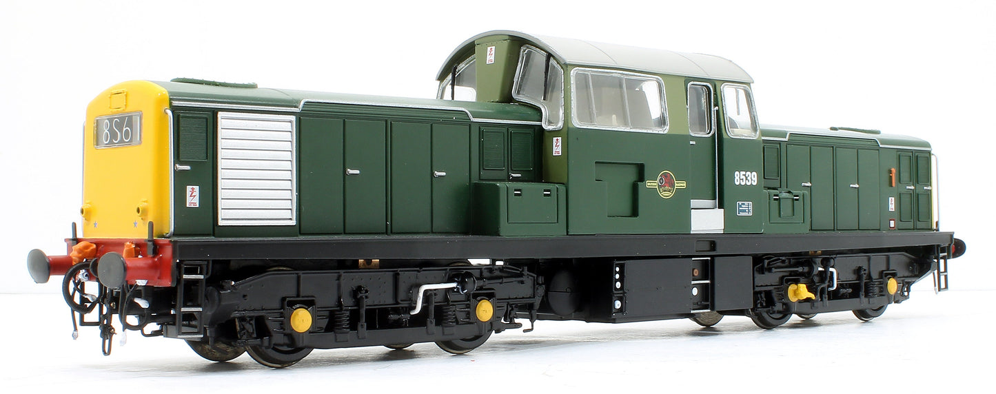 Pre-Owned Class 17 Clayton BR Two Tone Green D8539 Diesel Locomotive