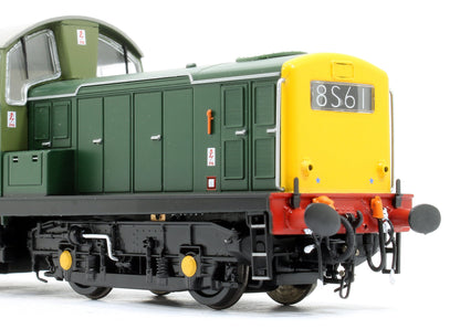 Pre-Owned Class 17 Clayton BR Two Tone Green D8539 Diesel Locomotive