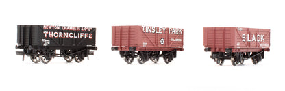Pre-Owned Set Of 3 - 7 Plank Private Owner Wagons - Limited Edition