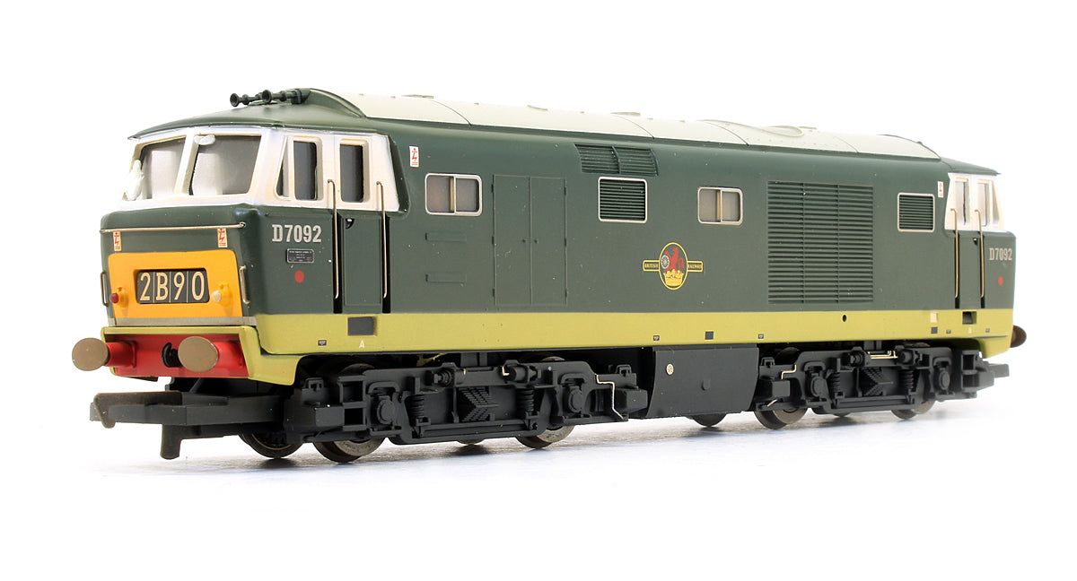 Pre-Owned Class 35 Hymek 'D7092' BR Green Diesel Locomotive (Weathered)
