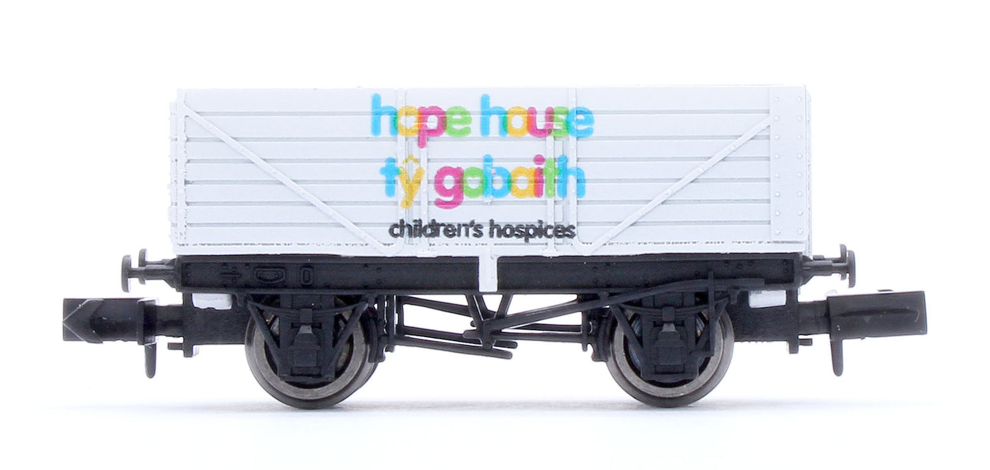 7 Plank Hope House Charity Wagon