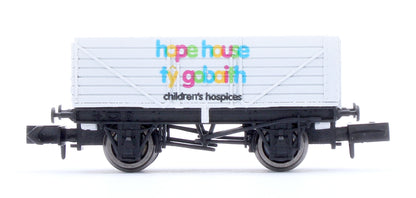 7 Plank Hope House Charity Wagon