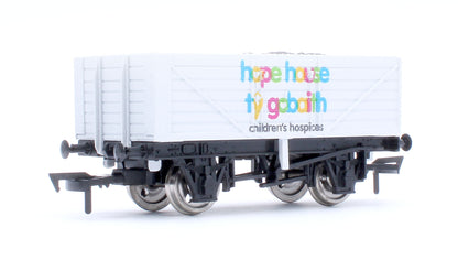 7 Plank Hope House Charity wagon