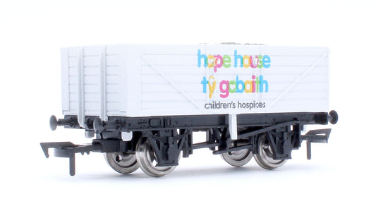7 Plank Hope House Charity wagon