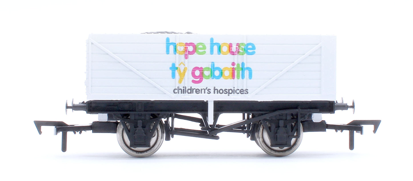 7 Plank Hope House Charity wagon