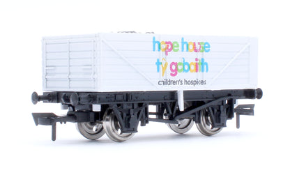 7 Plank Hope House Charity wagon