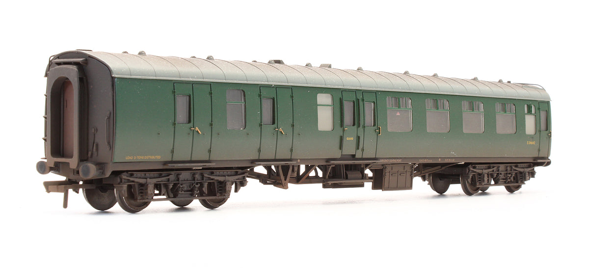 Pre-Owned 39-078E BR MK1 Brake Second Corridor BSK Coach (SR) Green 'S34642' - Custom Weathered